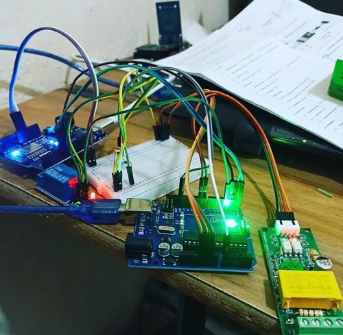 Pengaman Beban Berlebih PZEM-004T