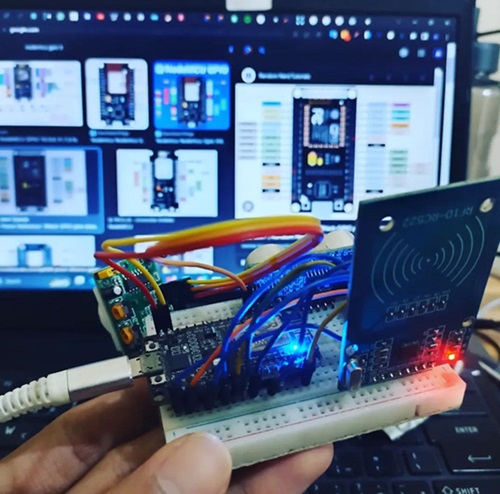 Presensi Online Berbasis RFID